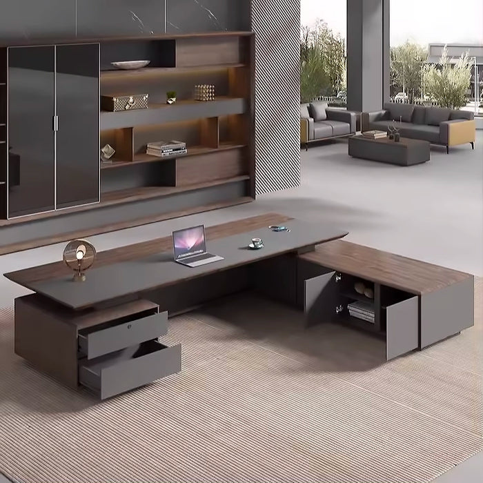 Arcadia 大型（70 至 130 英寸）高端棕色和灰色 L 形行政家庭办公桌，带抽屉和储物空间、电缆管理和无线充电